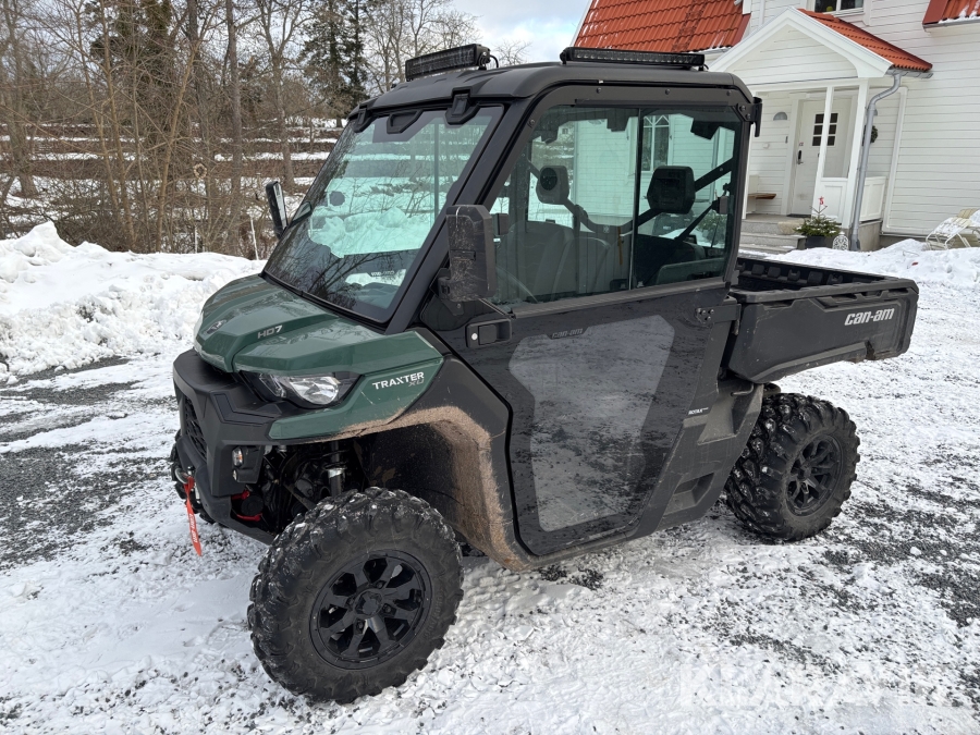 UTV Can-Am Traxter HD7