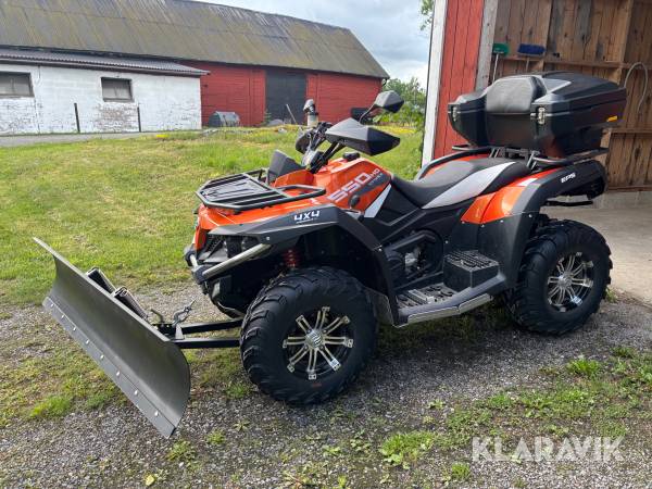 ATV Cfmoto CForce 550 EPS 4x4 med plog