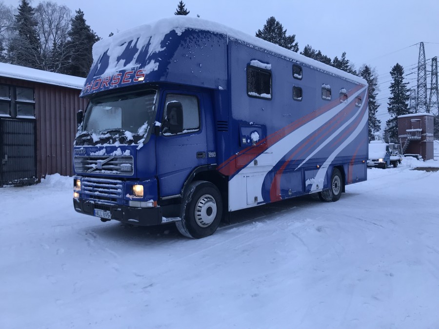 Hästransport med bodel