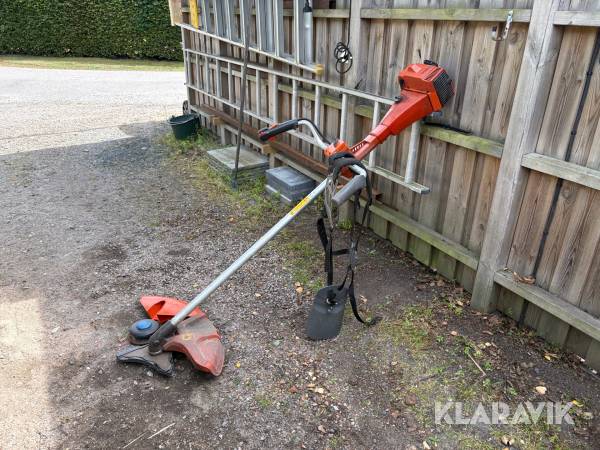 Röjsåg Husqvarna 240R med grästrimmer sats och sele
