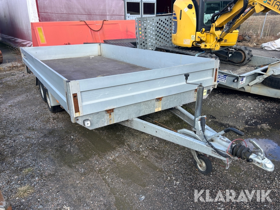 Släp Variant 3021 p4-10 med fällbara lämmar