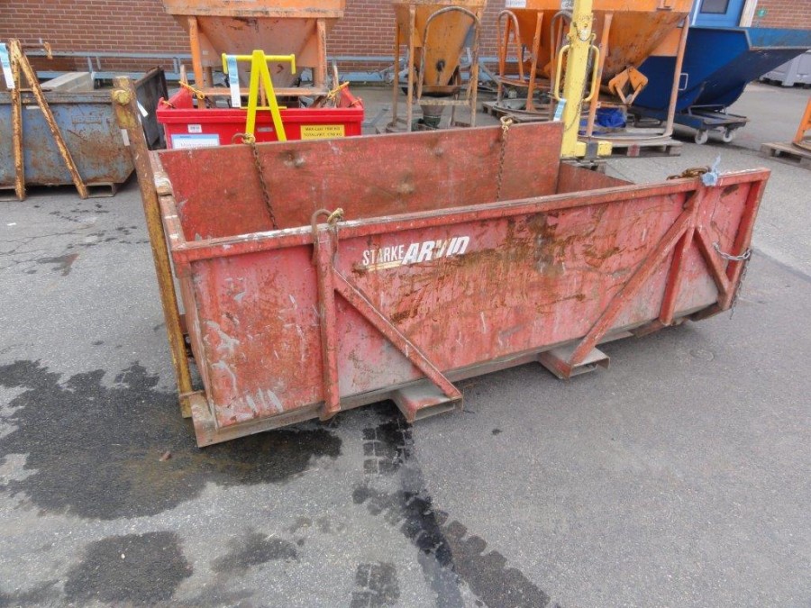 Materialbask, självtömmande