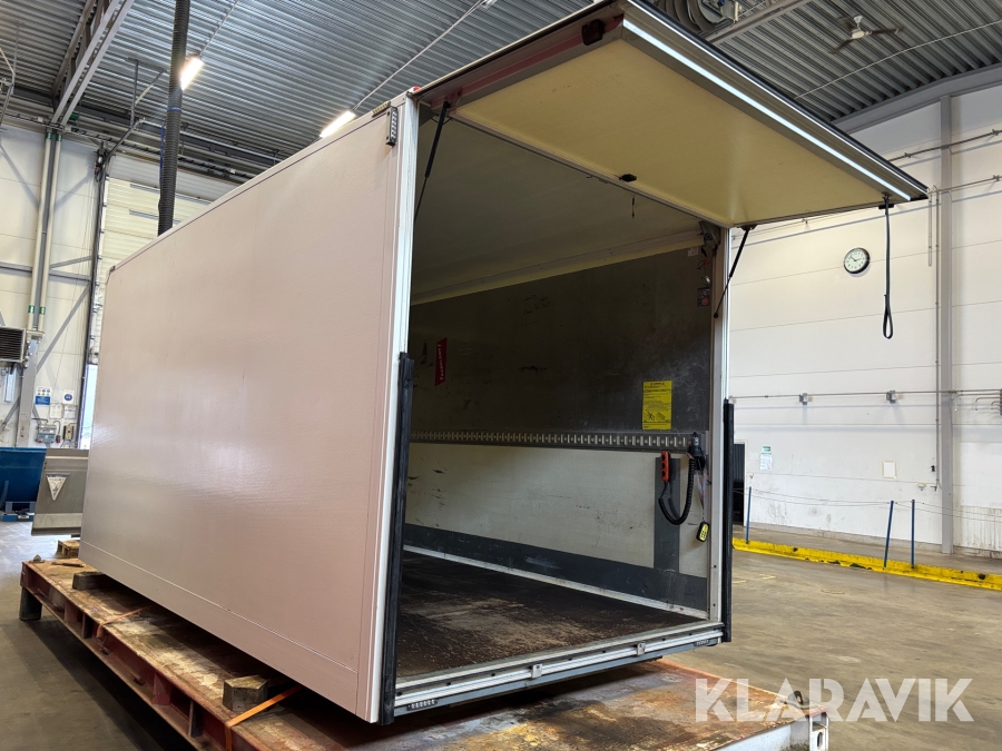 Glasfiberskåp till lätt lastbil Floby med bakgavellyft