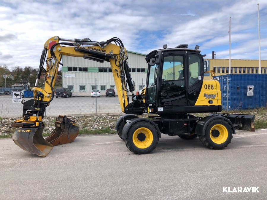 Hjulgrävare Yanmar  B95W Tiltrotator och 3 skopor 
