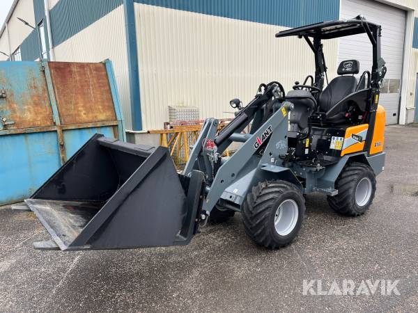 Kompaktlastare Giant G1500 W 15 med skopa & gafflar