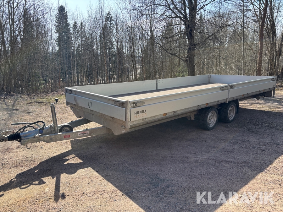 Plattformssläp Henra PL350