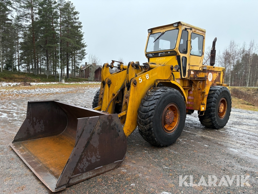Hjullastare Michigan Clark 55B med redskap och dokumentation