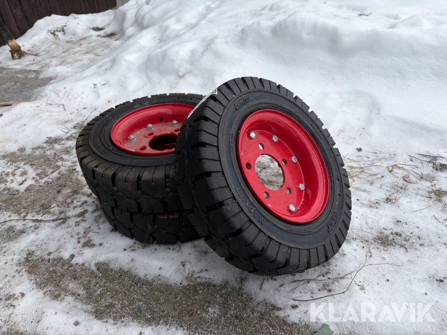 Industridäck Bkt MagLift 4.00-8 på 8” fälg, 5-bult