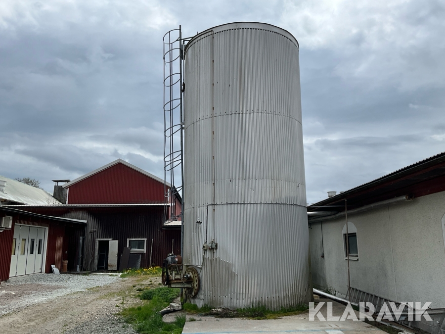 Fodertank ca 50m3 isolerad ståltank
