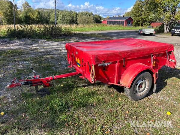 Personbilssläp Strada Universal TUP C 4