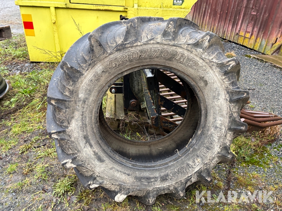 Lantbruksdäck Taurus 420/70R24