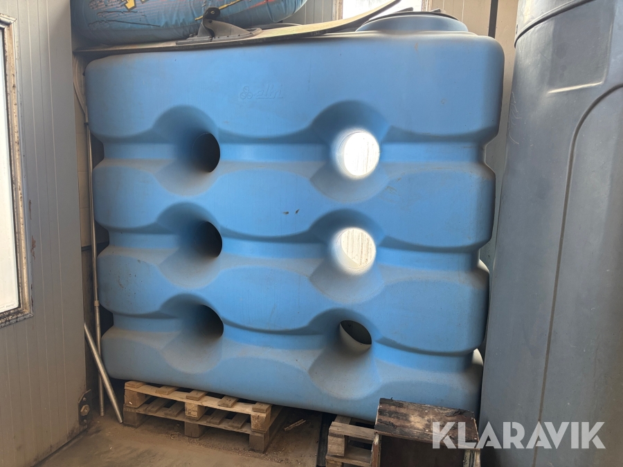 Färskvattentank Elbi CPN 2000