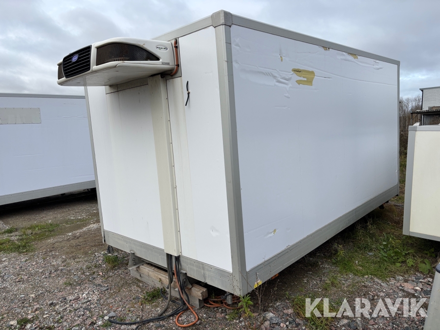 Glasfiberskåp till transportbil CAB med bakgavellift