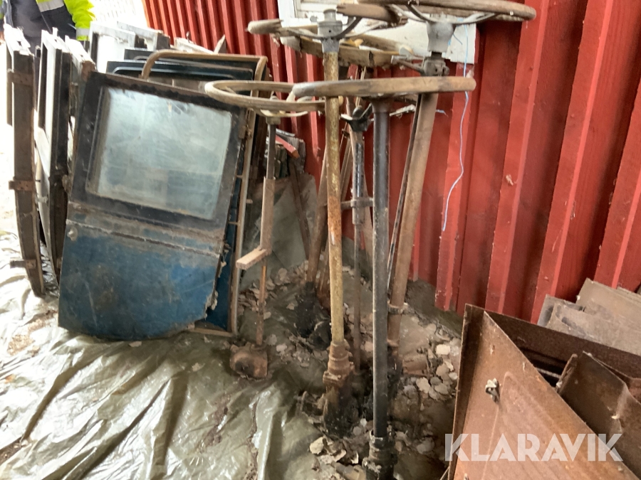 Rustam Rattar Diverse rattar med rattstänger för veteranbil, Mariestad, Kl