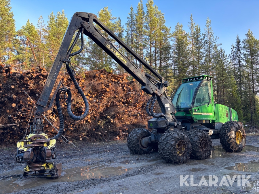 Skördare John Deere 1070D