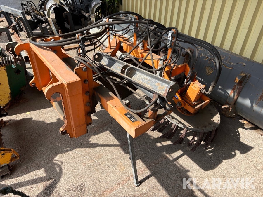 Stålborste Nesbo UK-700R/L