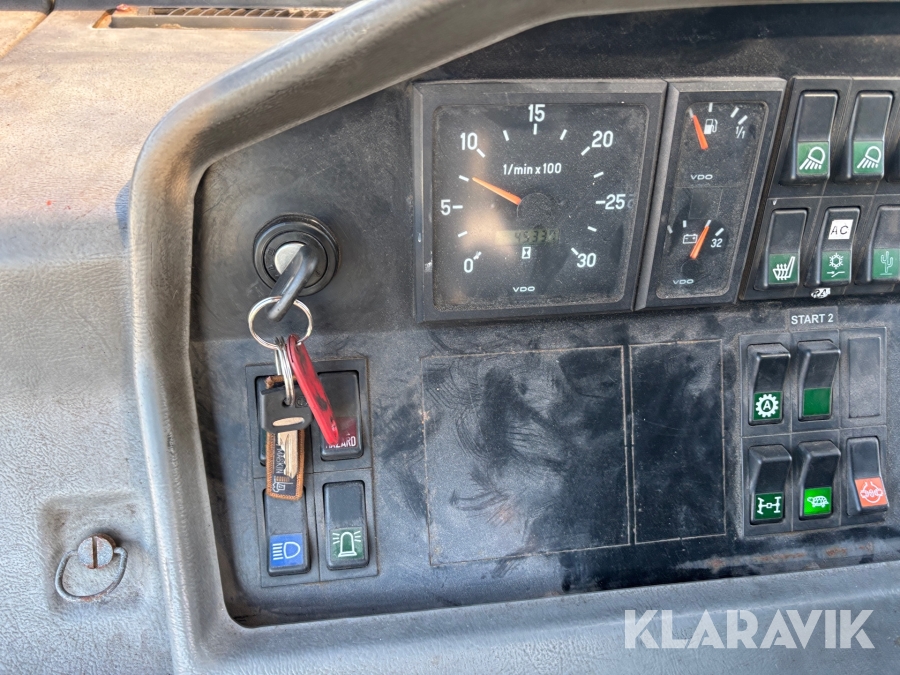 Terminallastbil Kalmar Sisu  Trx-182 AL dragare