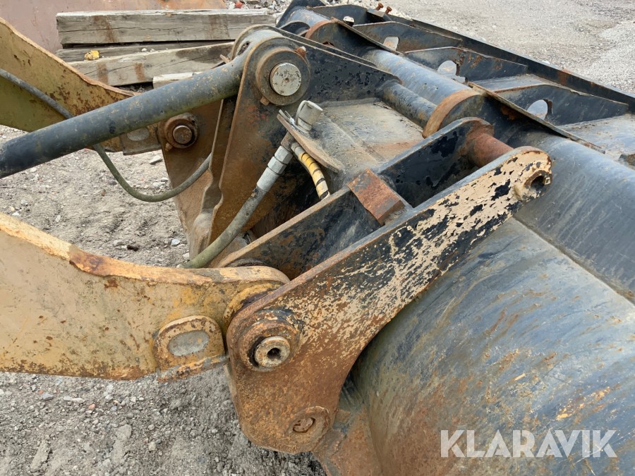 Bandlastare Caterpillar C953 med skopa