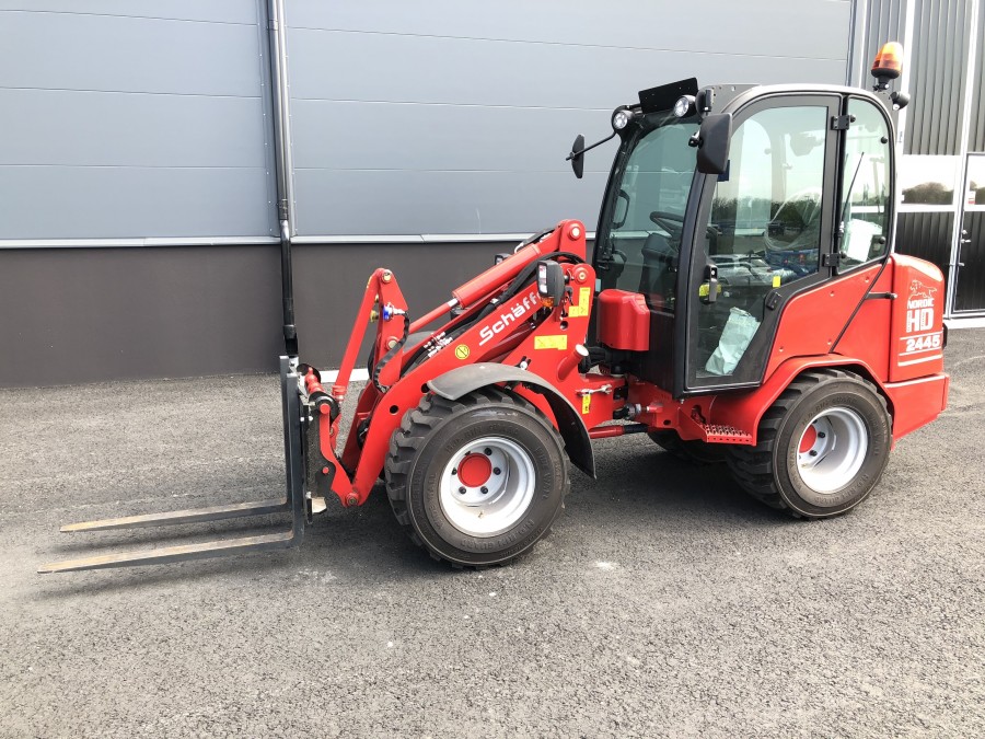 Lastmaskin Schäffer 2445 (203 h)
