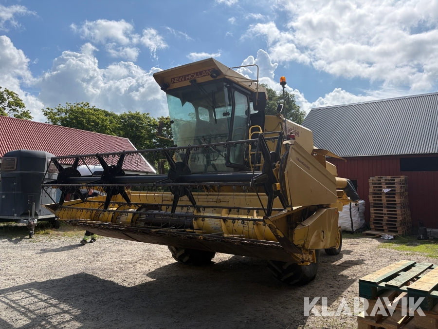 Skördetröska New Holland Clayson 8050