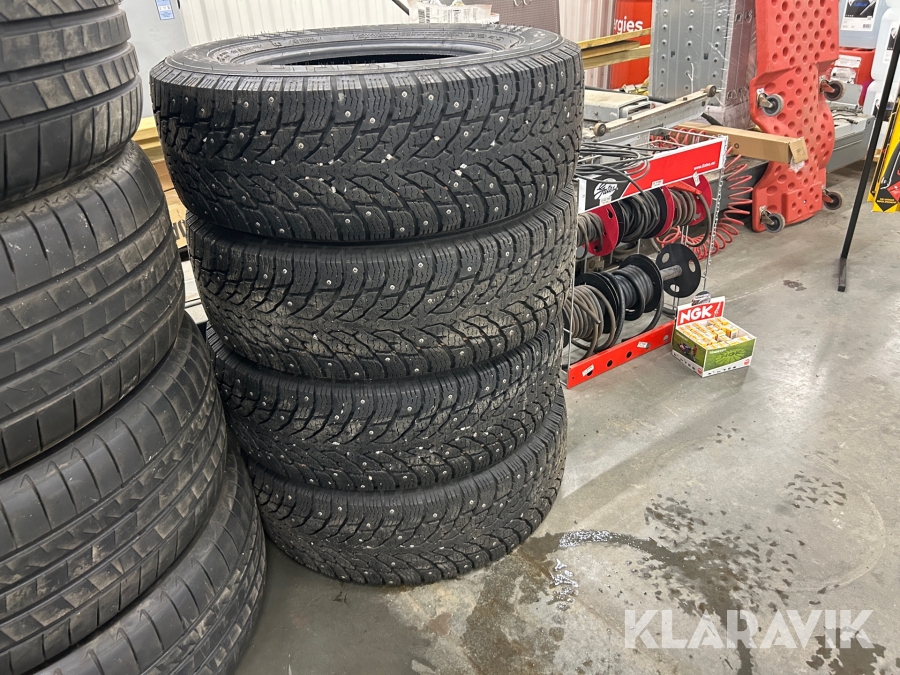 Vinterdäck dubb Hakkapelitta 225/65-16C