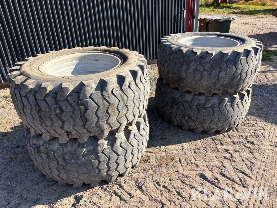 Entreprenaddäck på fälg Trelleborg 620/50B34 4 st