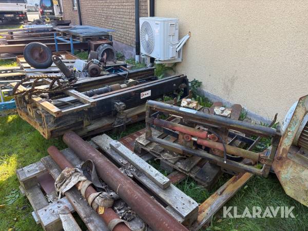 Truckstativ med gaffelställ 2500 kg