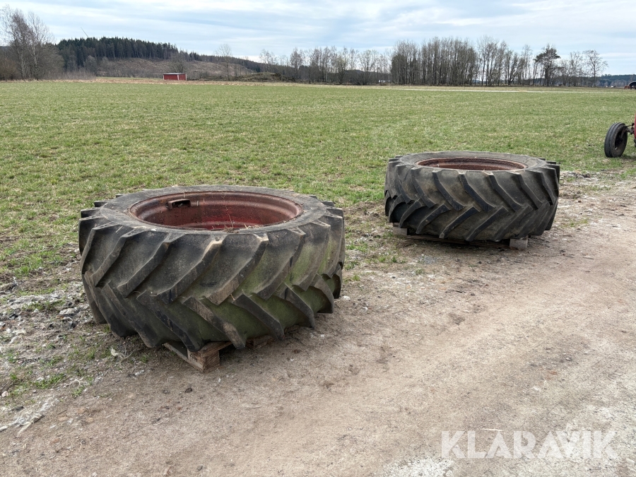 Traktordäck med fälg 2 st Trelleborg 600/60-38