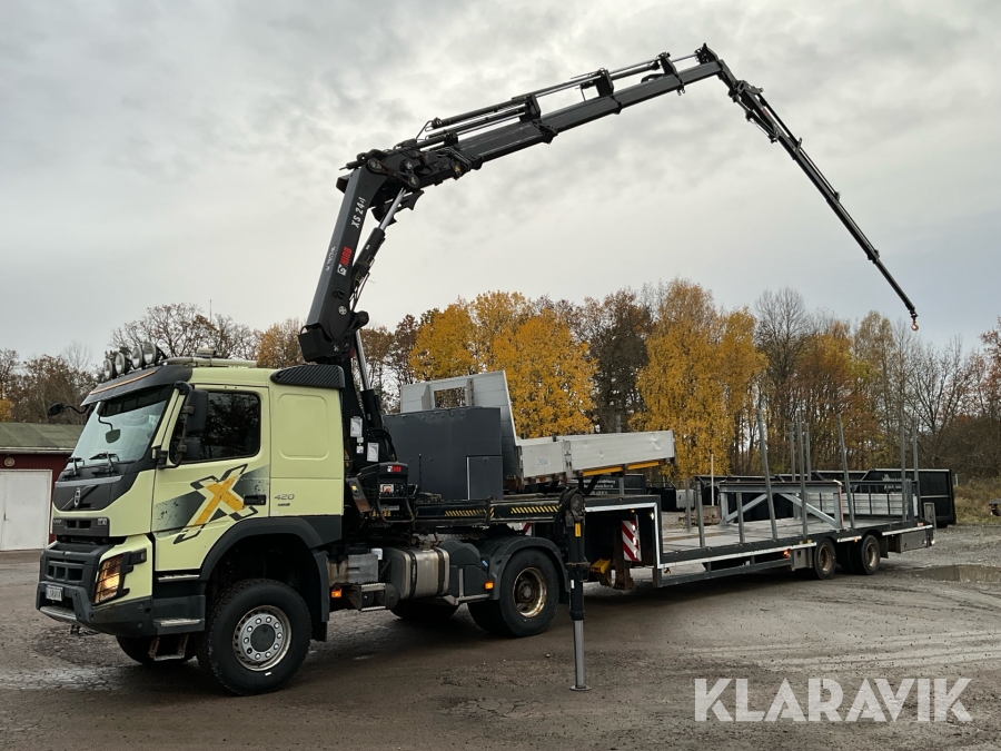Dragbil  Volvo FMX 420 4X4 Euro 6 med kran och trailer