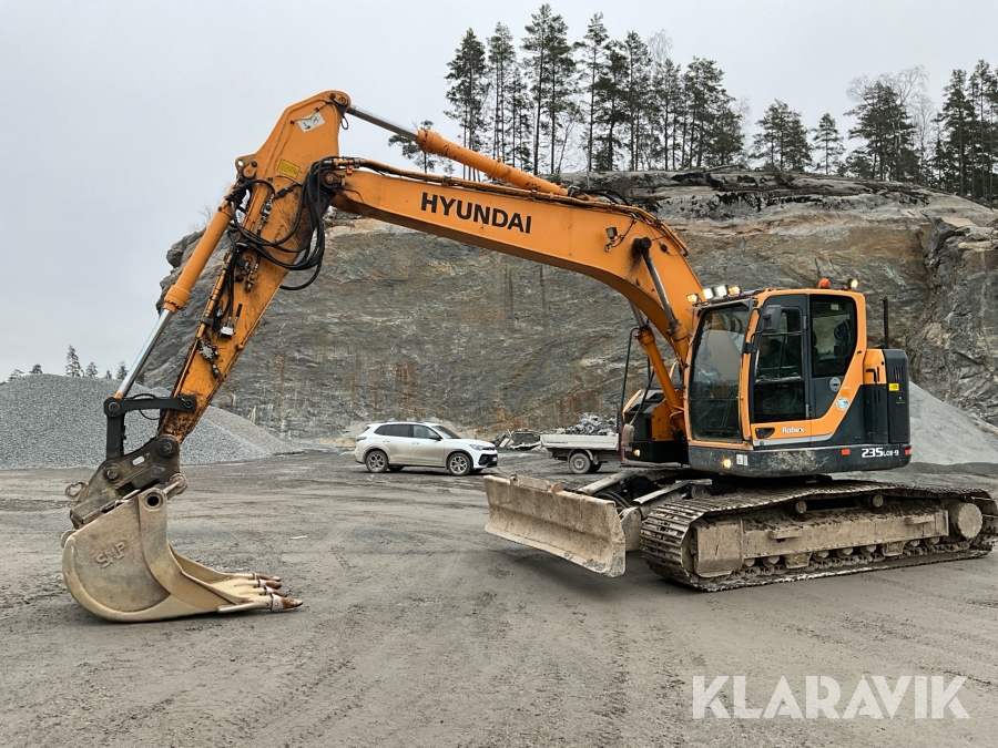 Grävmaskin Hyundai 235LCR-9S Robex med tiltrotator