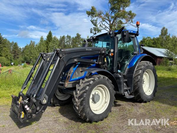 Traktor Valtra N134 Versu