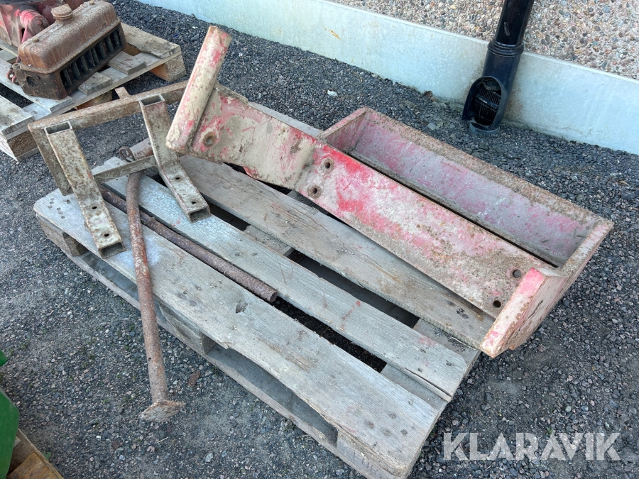 Frontviktshållare till Volvo 810