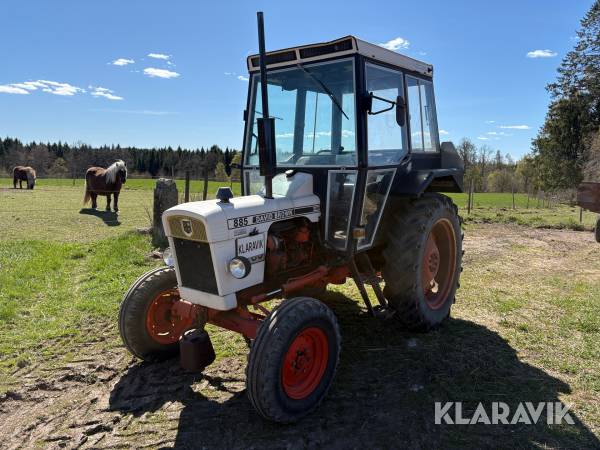 Traktor David Brown 885