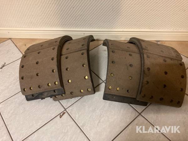 Bromsbackar till lastbilar