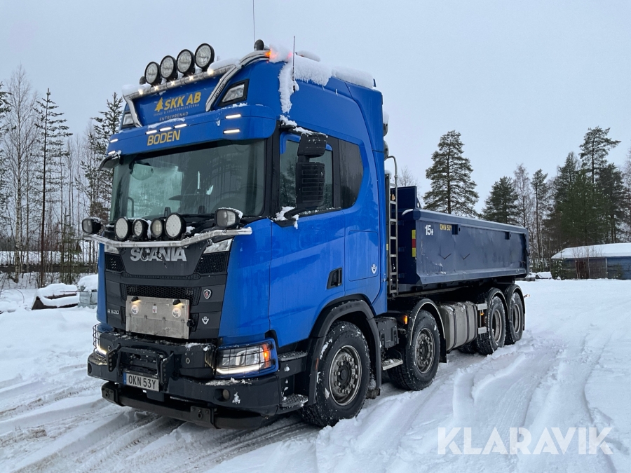 Lastväxlare Scania R520 8X4 med plogutrustning
