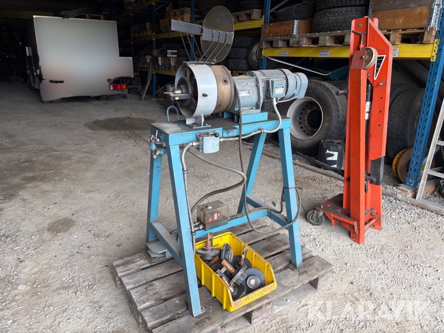 Skalmaskin för hydraulslang Specma