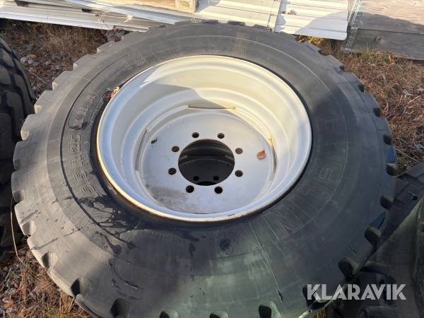 Entreprenaddäck på fälg Michelin, 15.5R25 4 st