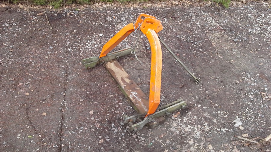 TREPUNKTSFÄSTE