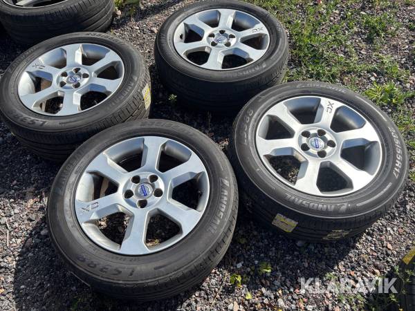 Däck på fälg Landsail 235/55-17 4st