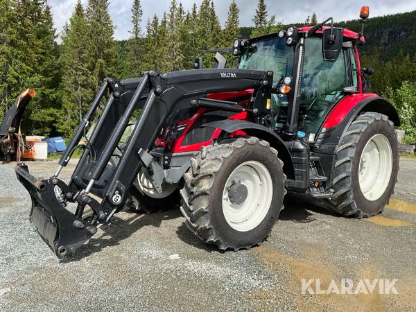 Traktor Valtra N134 Active