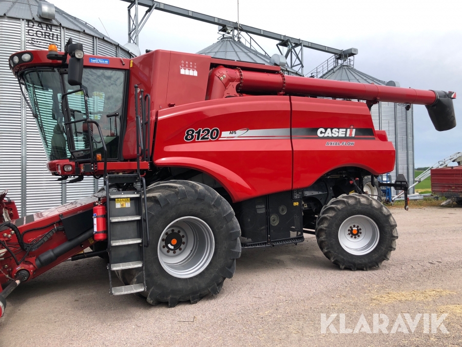Skördetröska Case IH 8120 Axial-Flow 35” fots skärbord