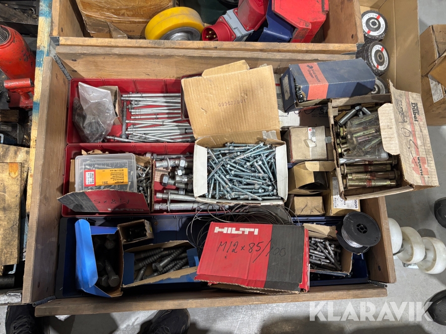 Diverse bultar 1st halvpall