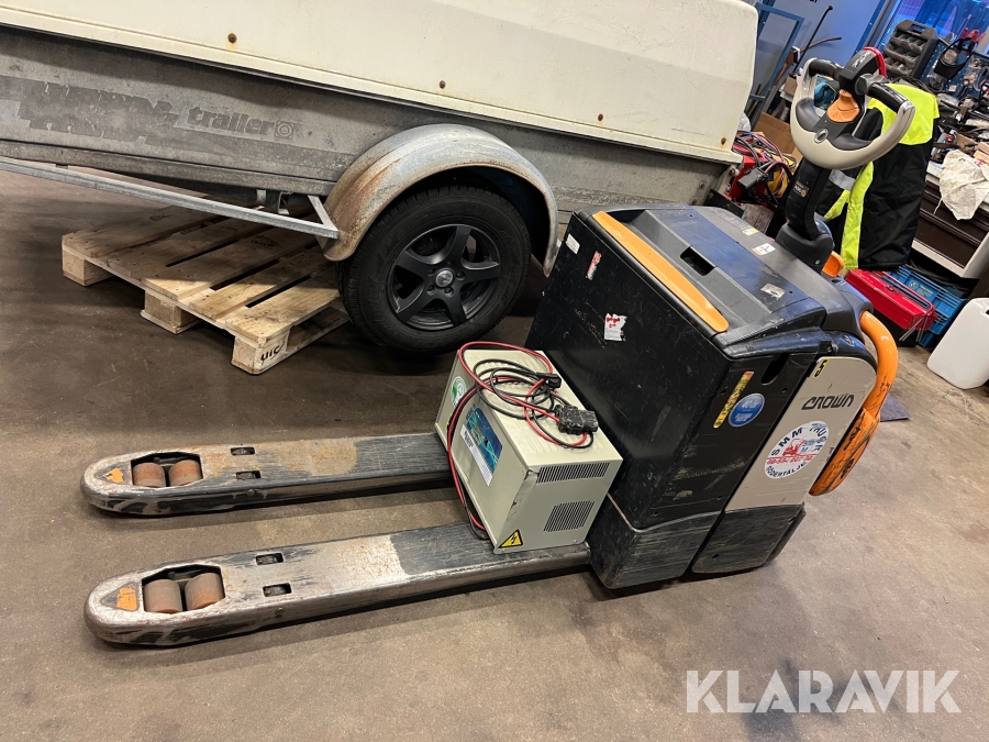 Låglyftare Crown WT 3040