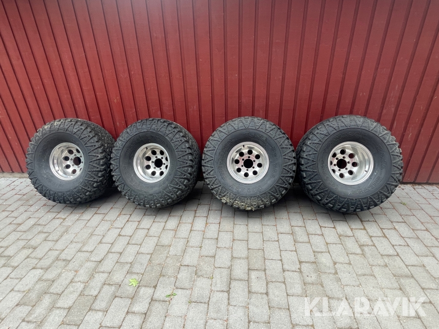 Däck på fälg Mickey Thompson 18/39-15LT