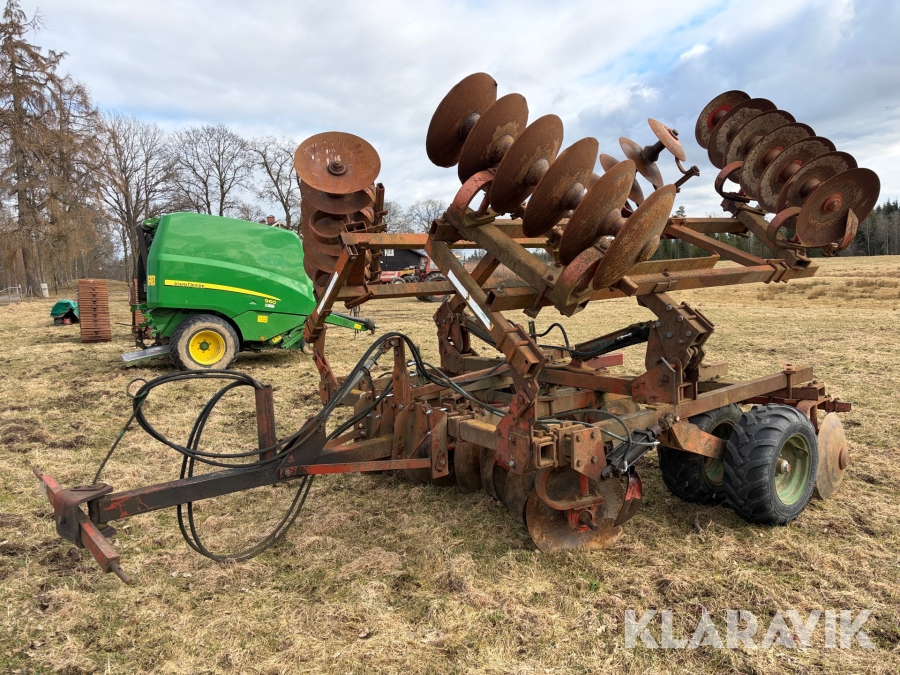 Tallriksredskap Kverneland med ca 4,5 m arbetsbredd