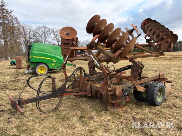 Tallriksredskap Kverneland med ca 4,5 m arbetsbredd