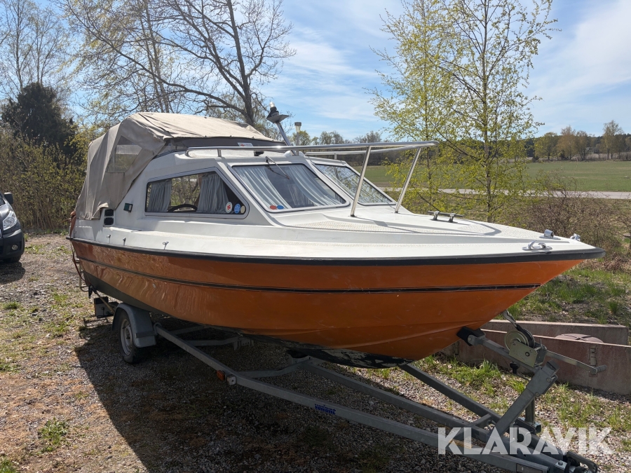 Båt Finn Speed 5,9m Motor bytt 2012 (ca 40 driftstimmar)