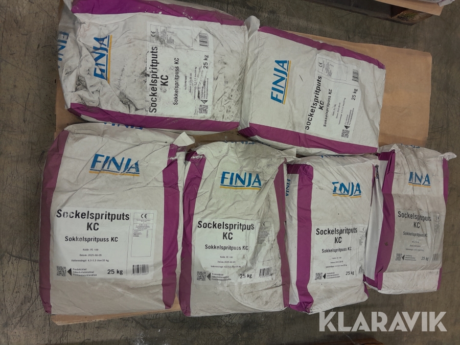 Sockelspritputs Finja KC vit 0-5mm 25kg