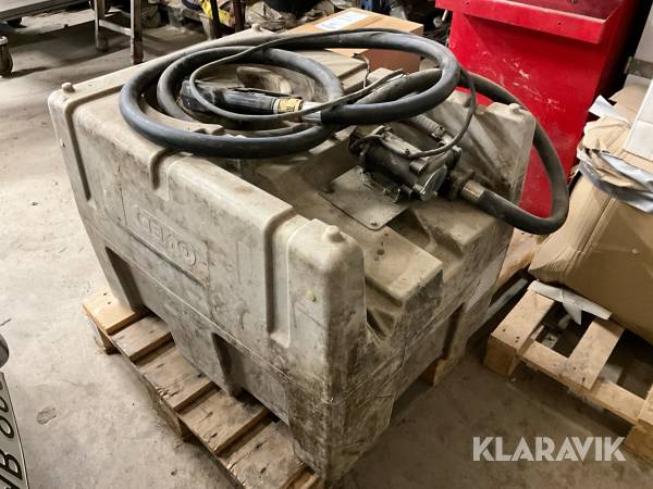Dieseltank med pump Cemo