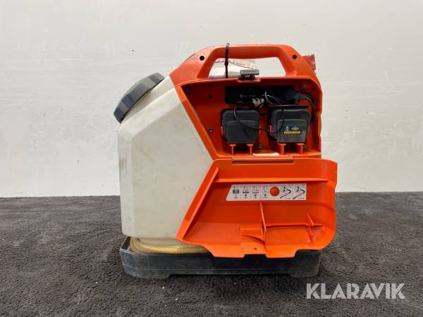 Vattentank till kapmaskin Husqvarna WT 15i